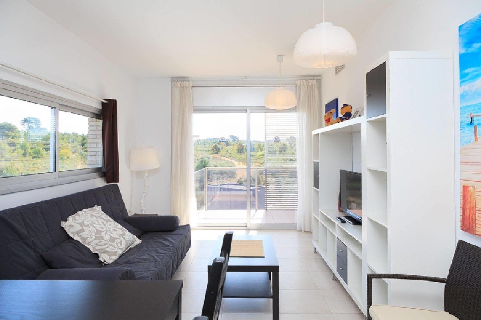 Paradise Village Litoral Costa Dorada Salou Exterior photo