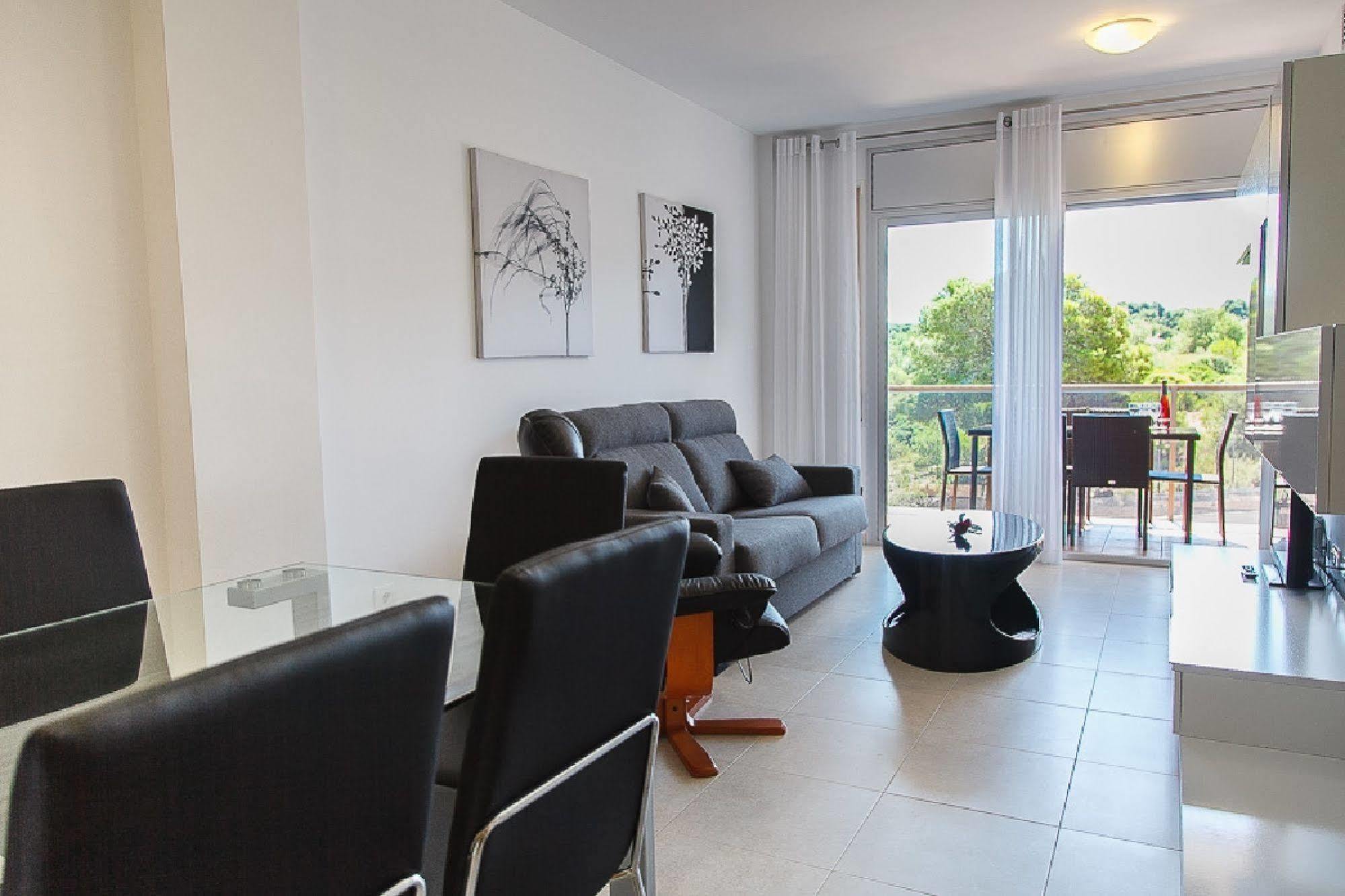 Paradise Village Litoral Costa Dorada Salou Exterior photo